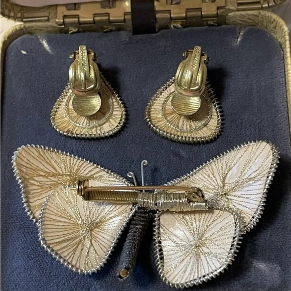 Vintage Princess Bavarian Butterfly Brooch and Clip On Earrings Germany - Picture 2 of 4